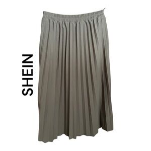 Pleated Skirt - Tan